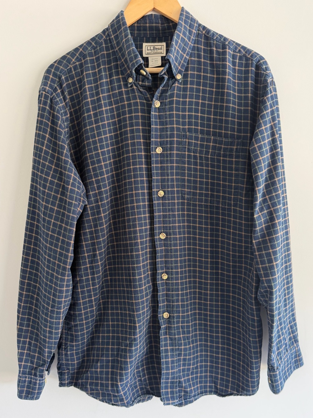 L.L.Bean Mens Medium Blue Plaid Flannel Button Down Shirt Cotton Traditional Fit